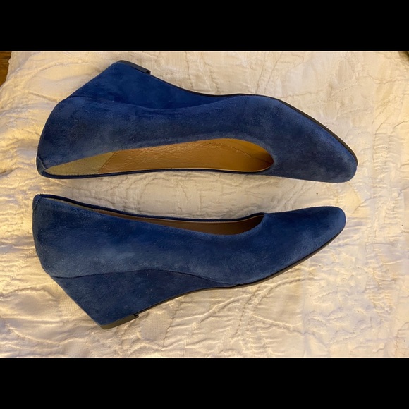 Blue suede wedges purchased in France. - Picture 2 of 8